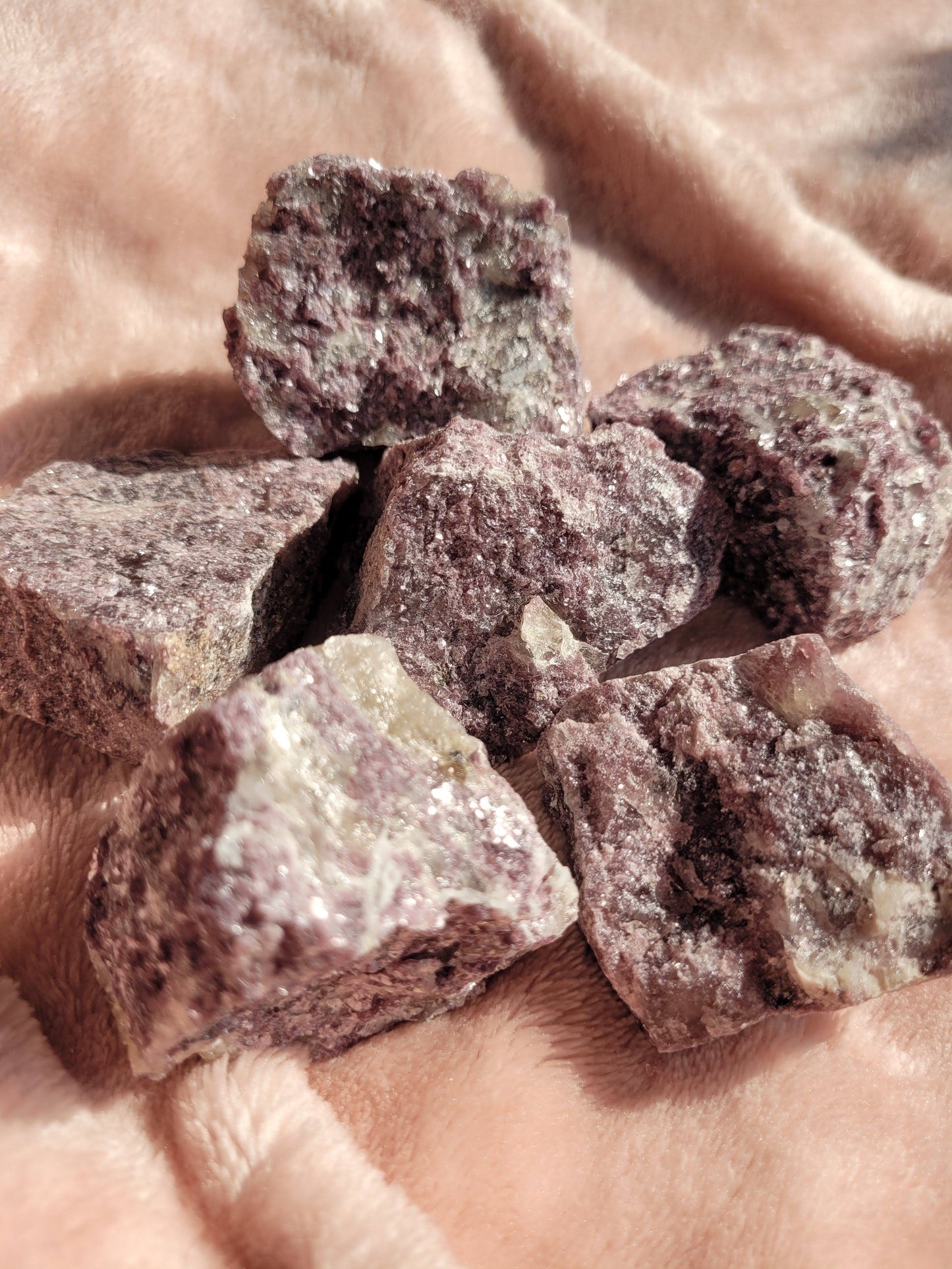 Lepidolite Raw