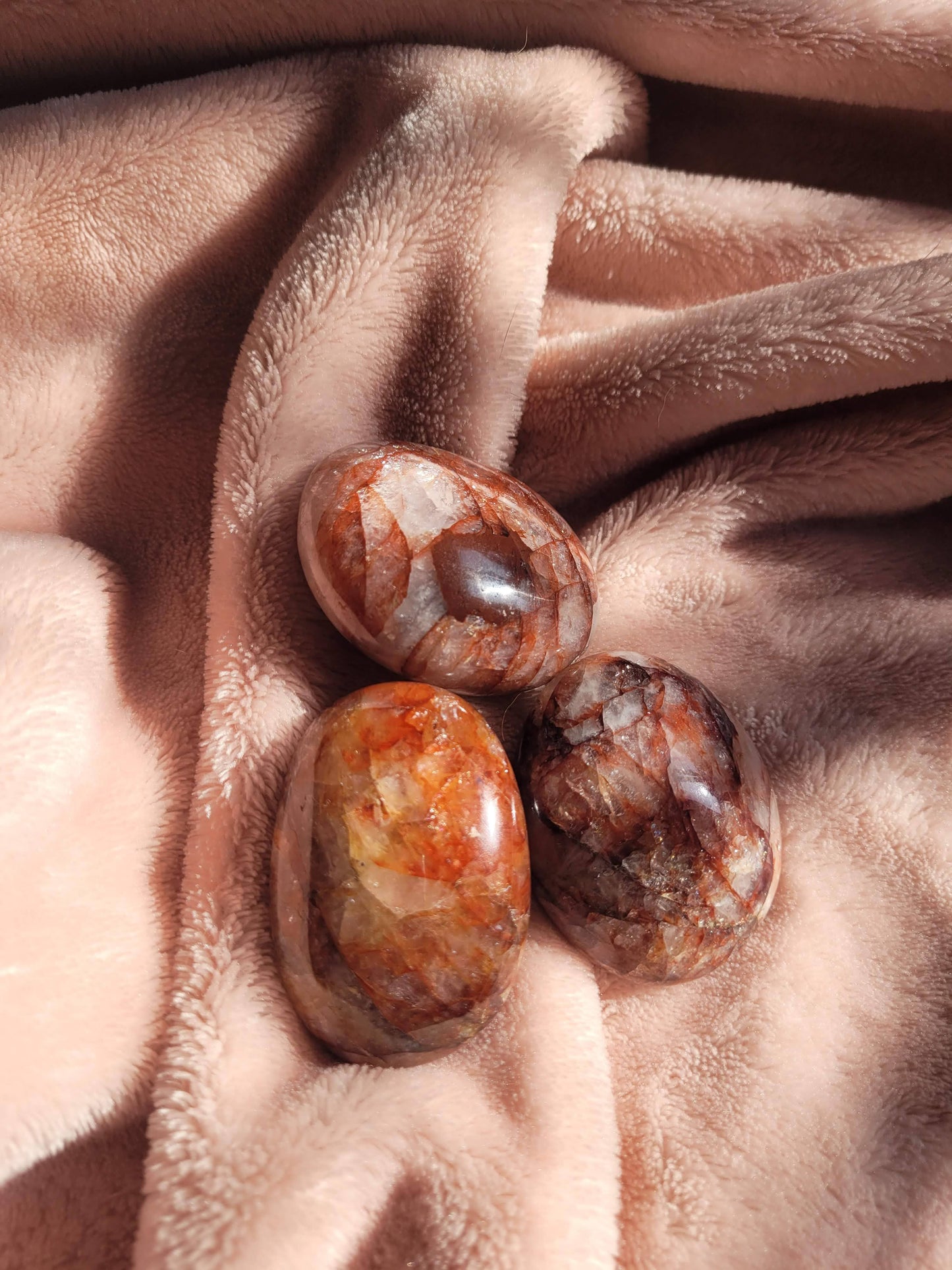 Fire Quartz calm palm