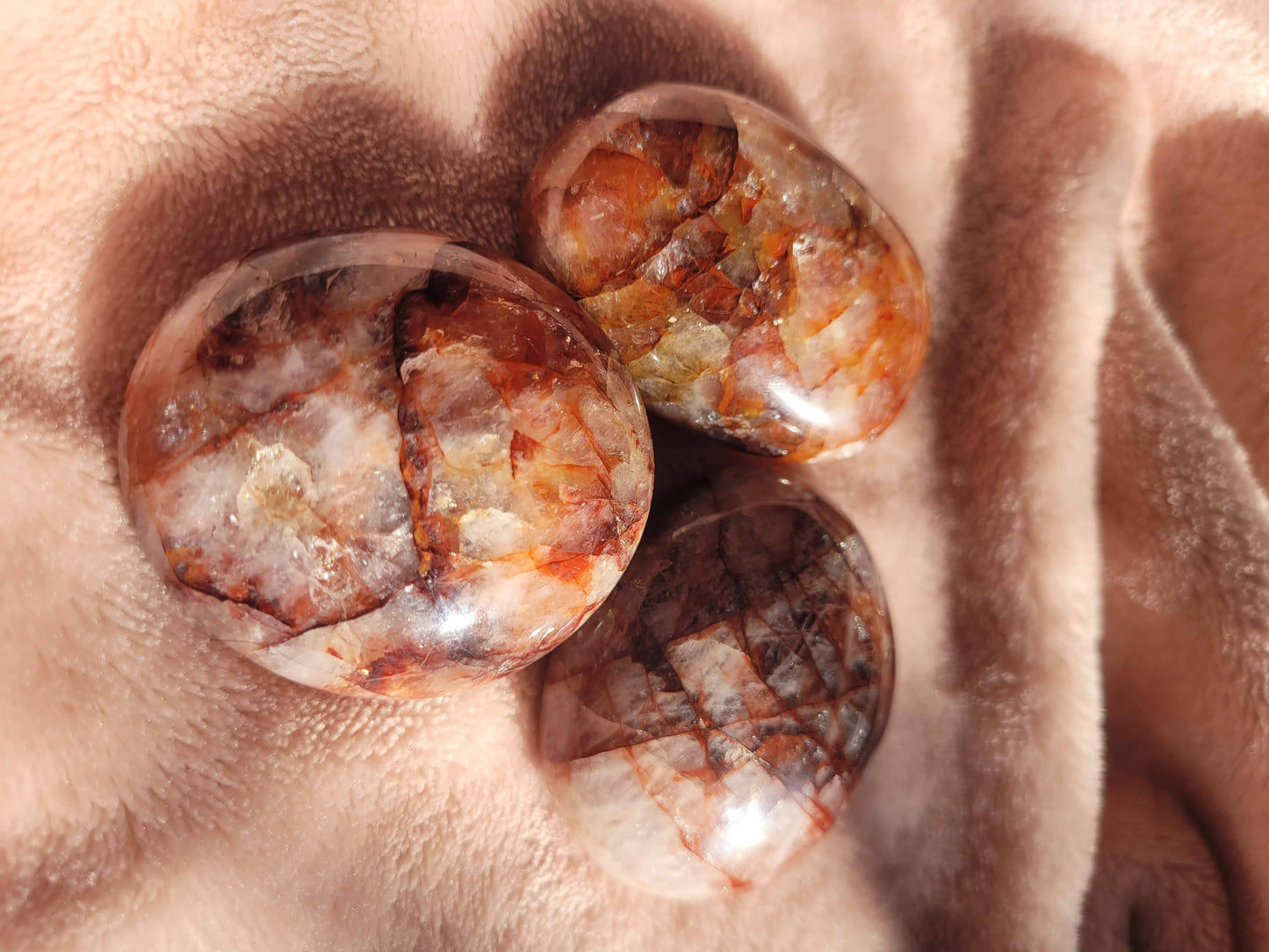 Fire Quartz calm palm