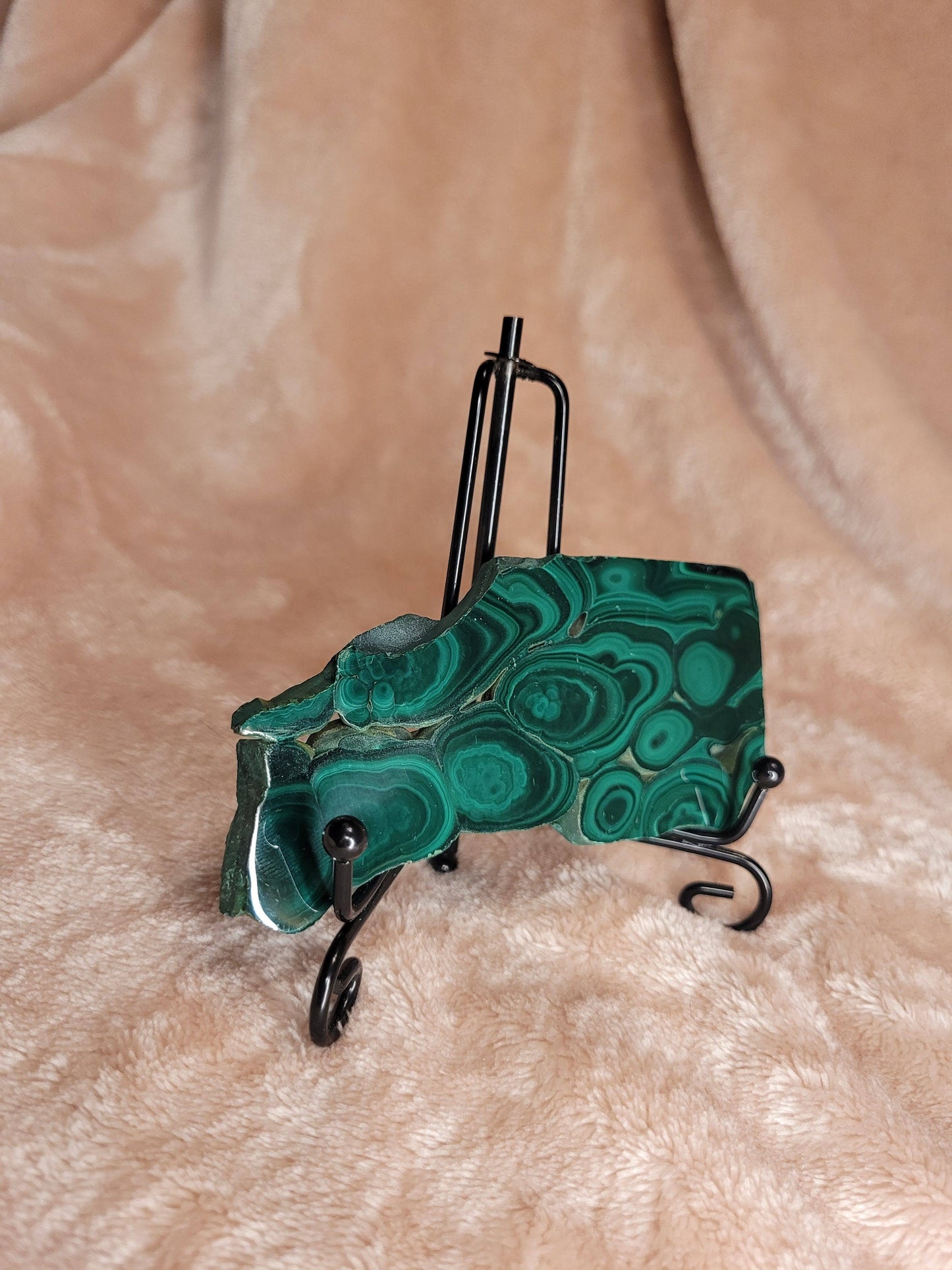 Malachite slice stand