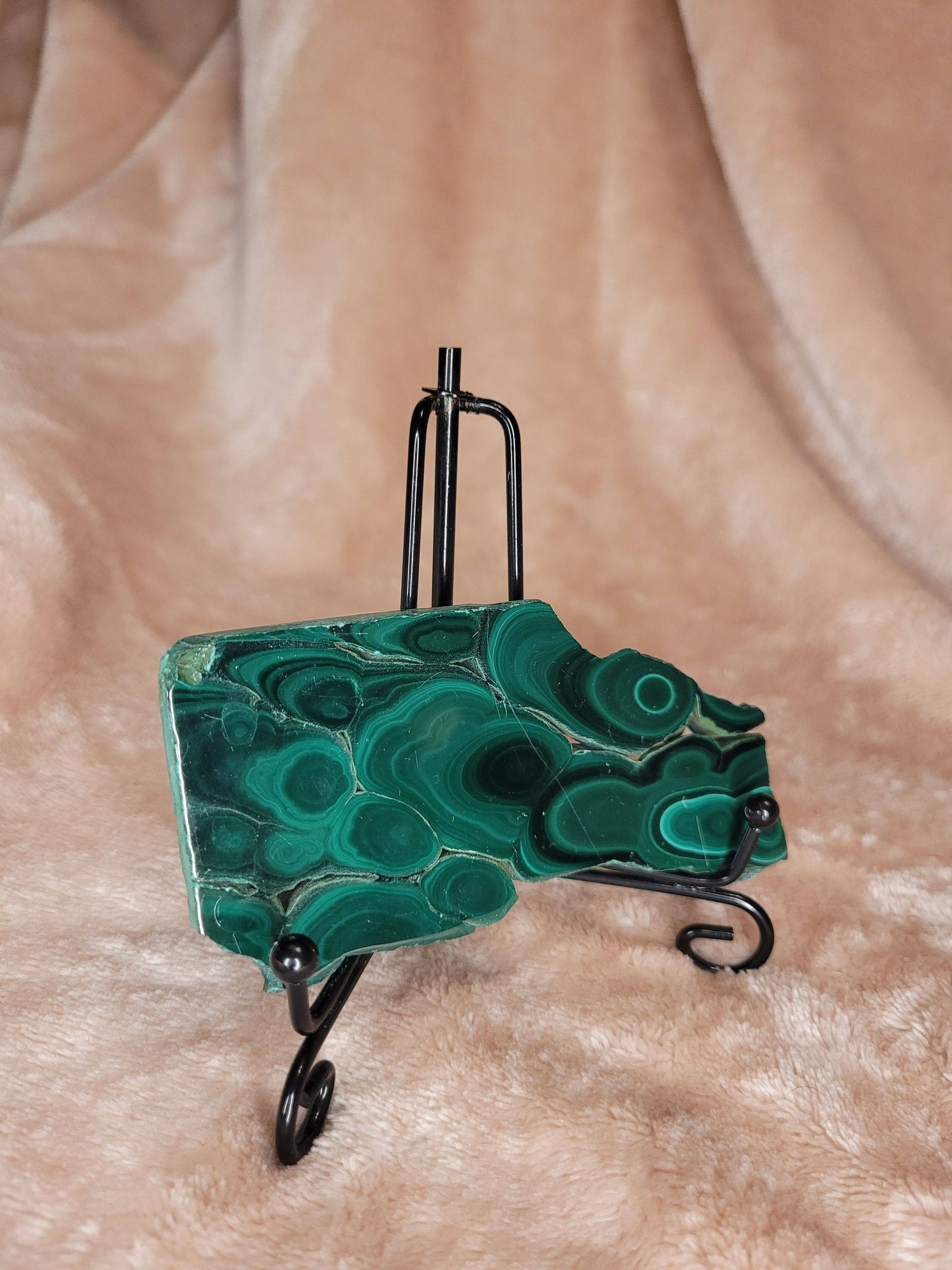 Malachite slice stand